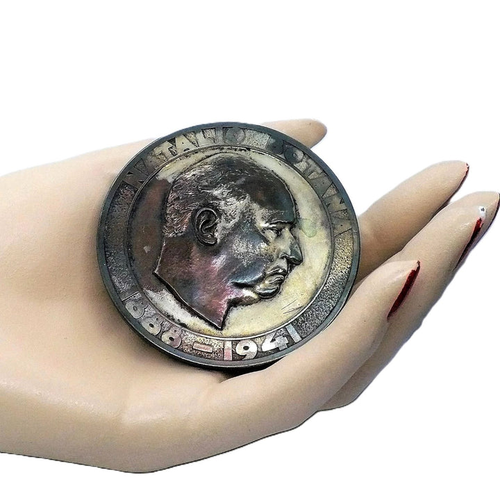 Argentina 1942 Natalio Botana Commemorative Critica Medal.