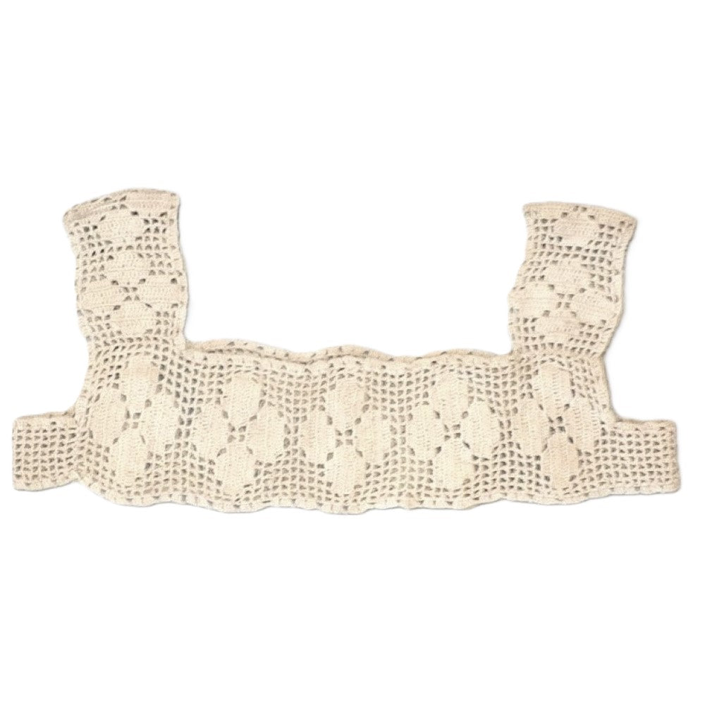 Collar.