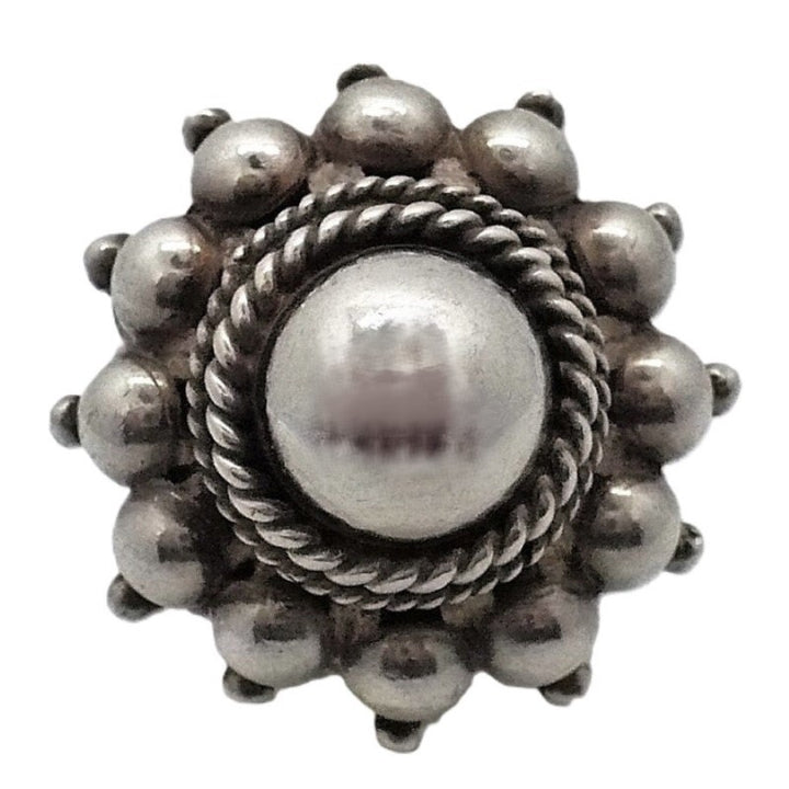 Ring.