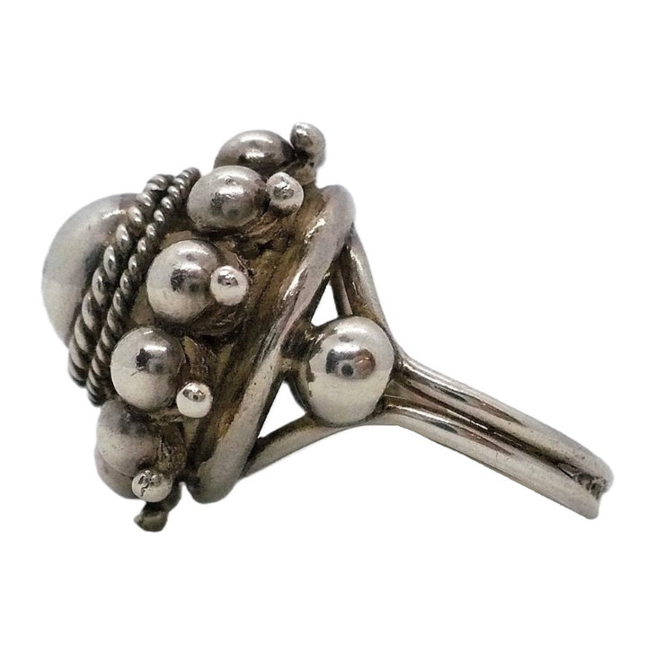 Ring.