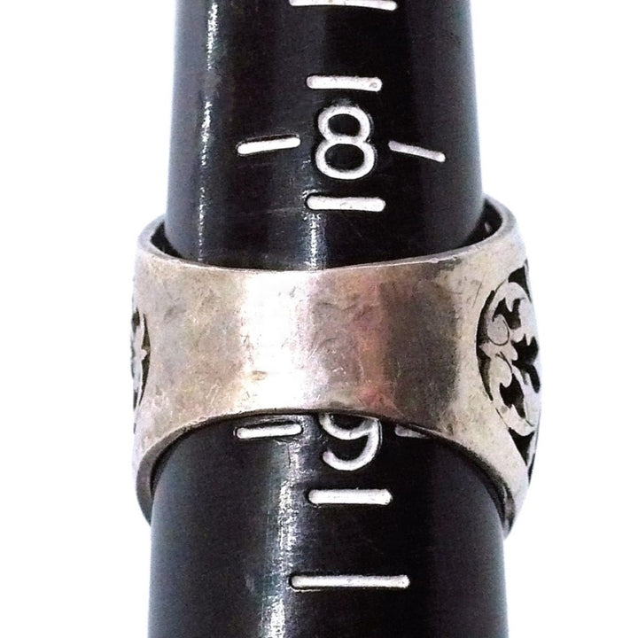 Ring on sizer.