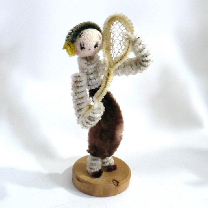 1950s Japan Tennis Player Pipe Cleaner Doll – Vintage Chenille Bendy Figure.