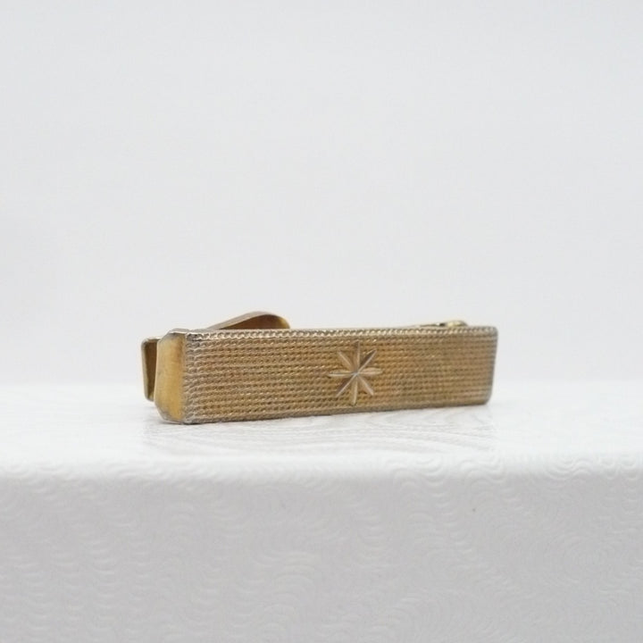 Vintage tie clip, clasp, bar.