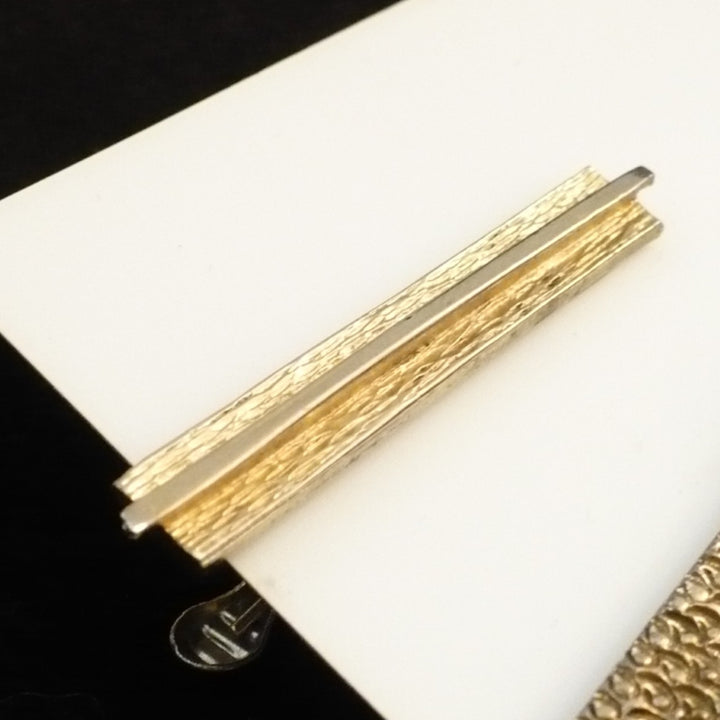 Vintage tie clip, clasp, bar.