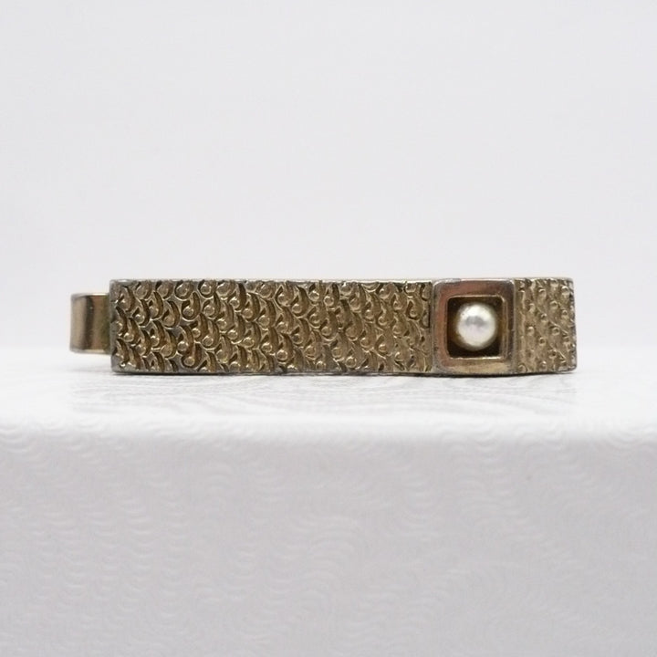 Vintage tie clip, clasp, bar.