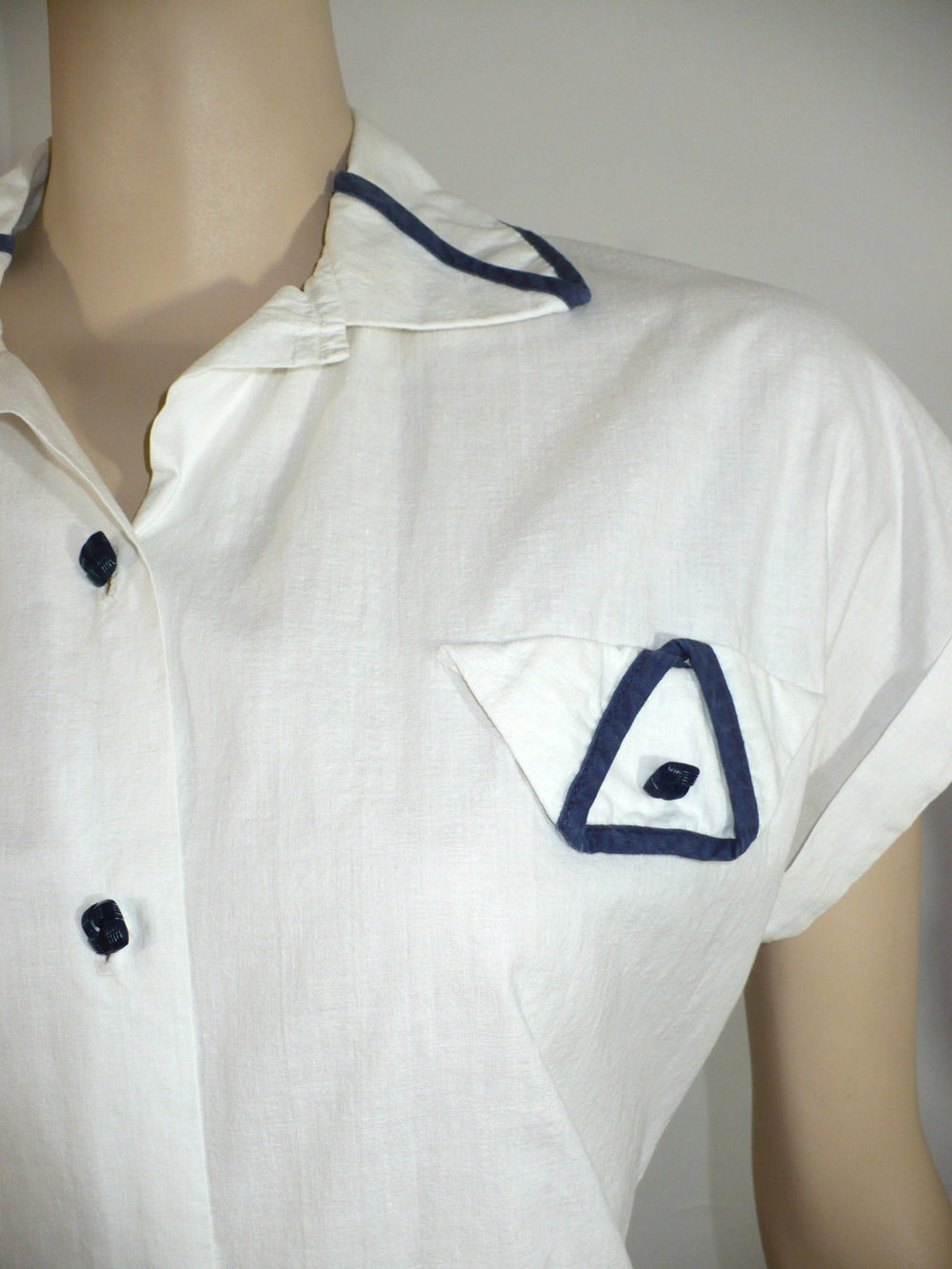 1940 1950 Vintage White Cotton Summer Blouse Navy Trim Nipped Waist.