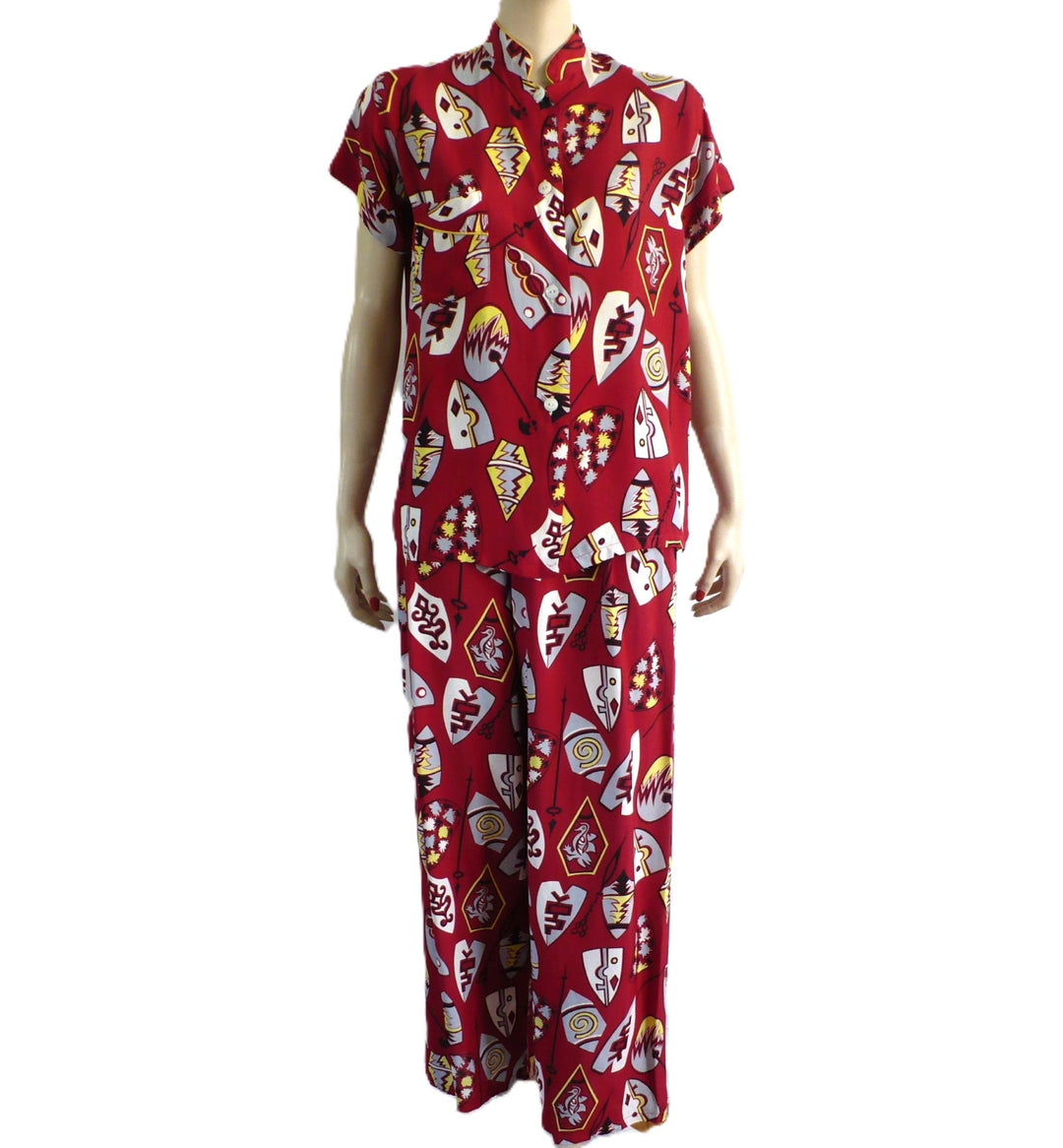 1950s Vintage Cold Rayon Print Pajamas Loungewear.