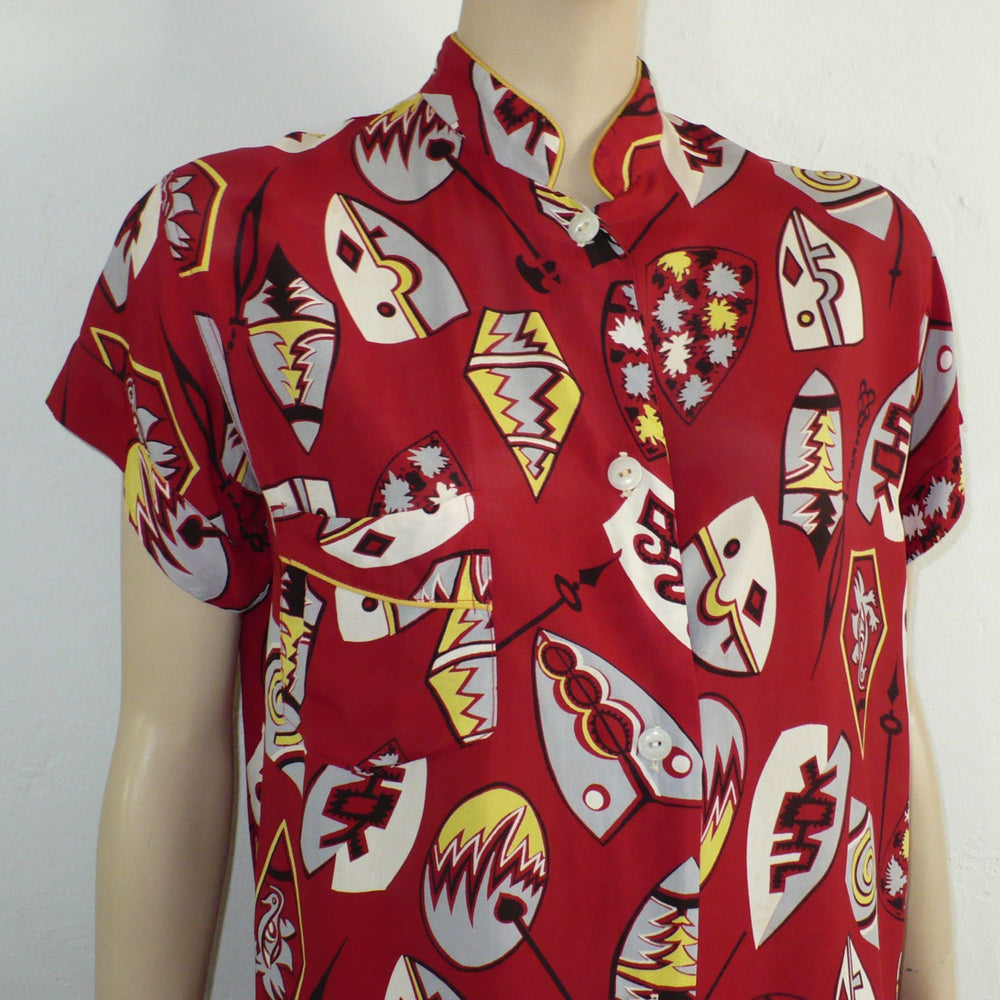 1950s Vintage Cold Rayon Print Pajamas Loungewear.