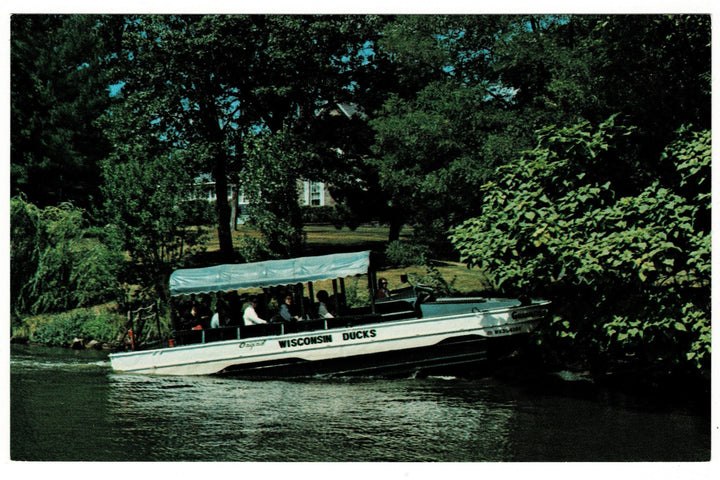 1960s Wisconsin Dells Ducks Tour at Dawn Manor Vintage Postcard.
