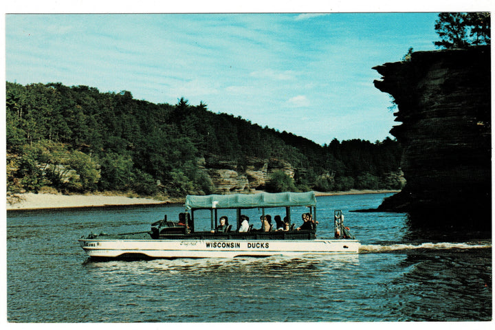 WWII Duck “Tarawa” on the Wisconsin River, The Dells Vintage Postcard.