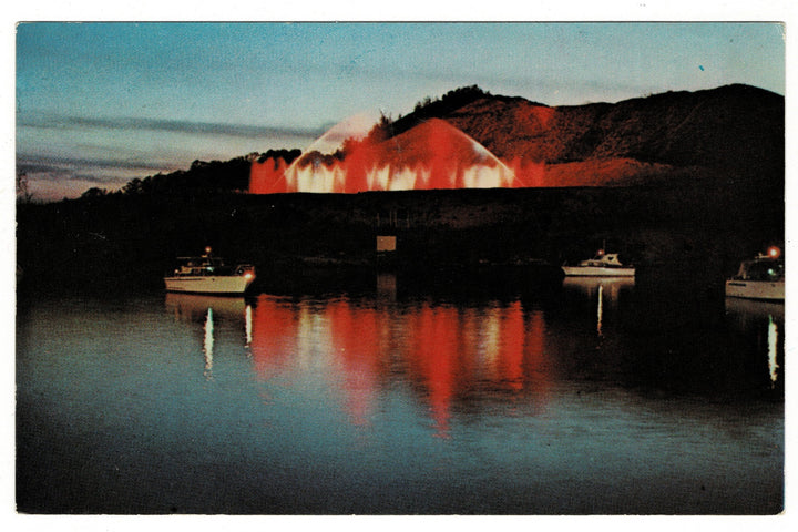 1962 Grand Haven Musical Fountain, Michigan Vintage Postcard.