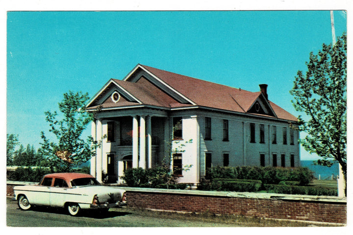 1956 Keweenaw County Courthouse Eagle River, Michigan Vintage Postcard.
