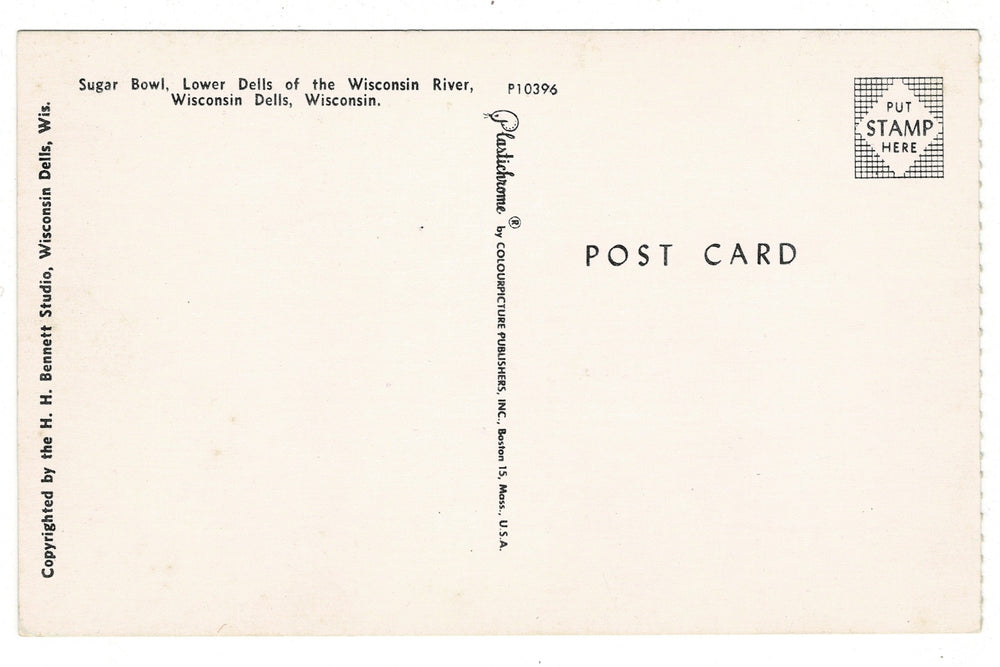 Boat Tour Sugar Bowl Grotto Rock Wisconsin Dells Vintage Postcard.