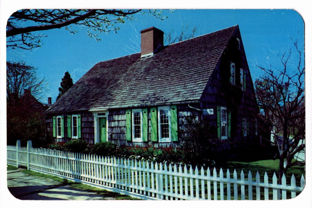 1951 Old Mackie House, Southampton, Long Island NY Vintage Postcard.