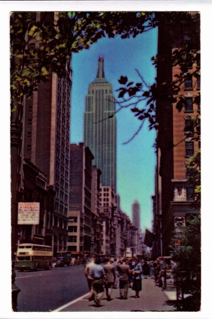 1950s Fifth Avenue Empire State Building, New York City Vtg Postcard.