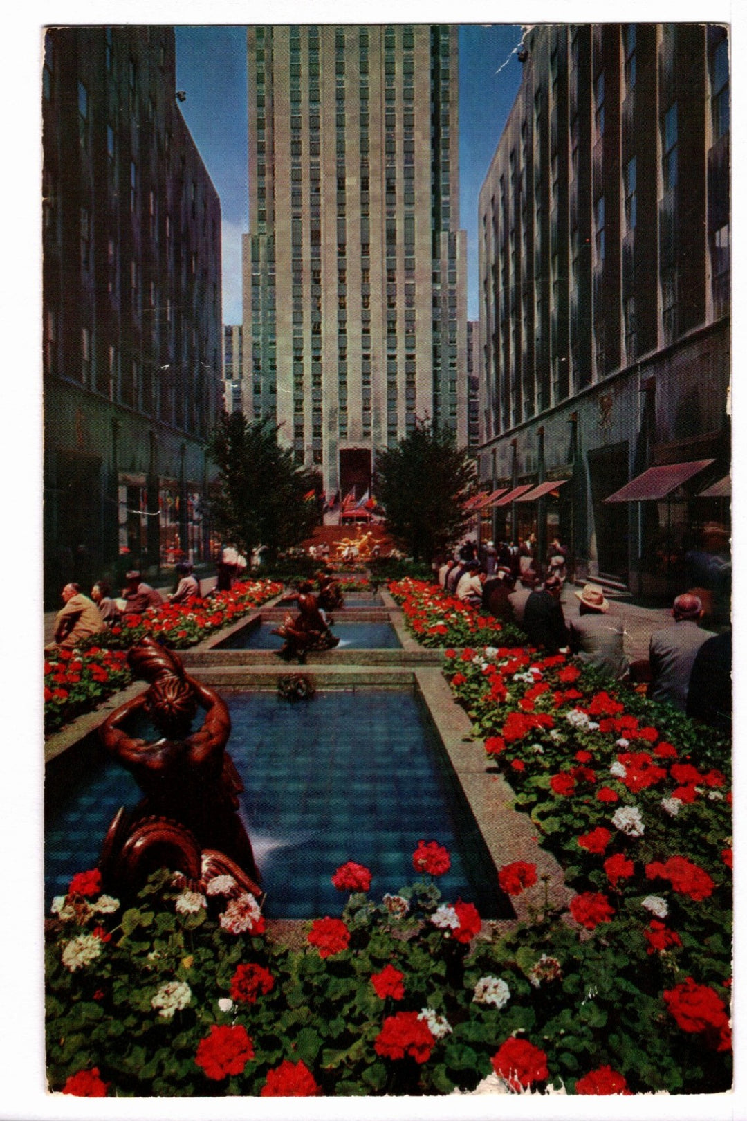 1956 Fountains Gardens in Rockefeller Plaza New York Vintage Postcard.