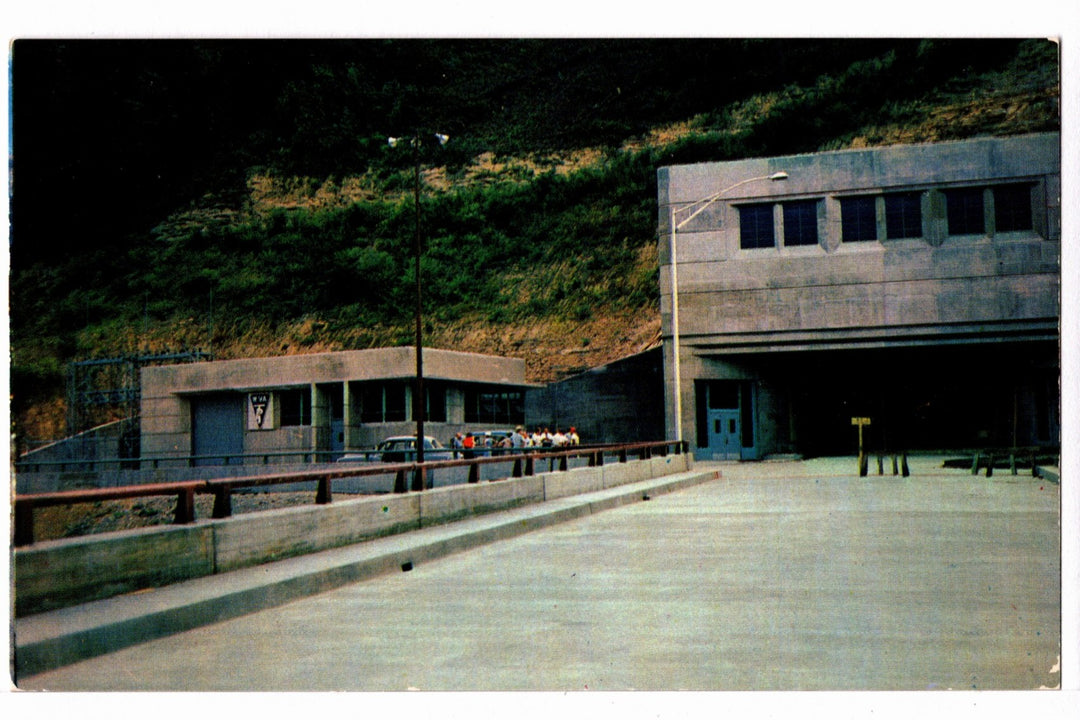 1950s Bender Bridge, Memorial Tunnel West Virginia Vtg Postcard.