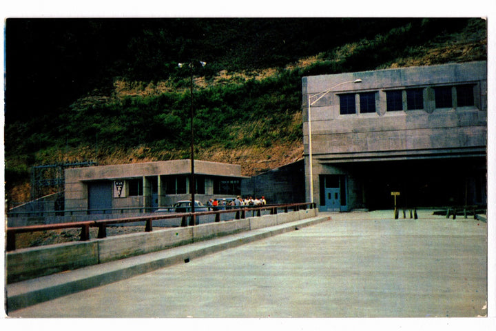 1950s Bender Bridge, Memorial Tunnel West Virginia Vtg Postcard.