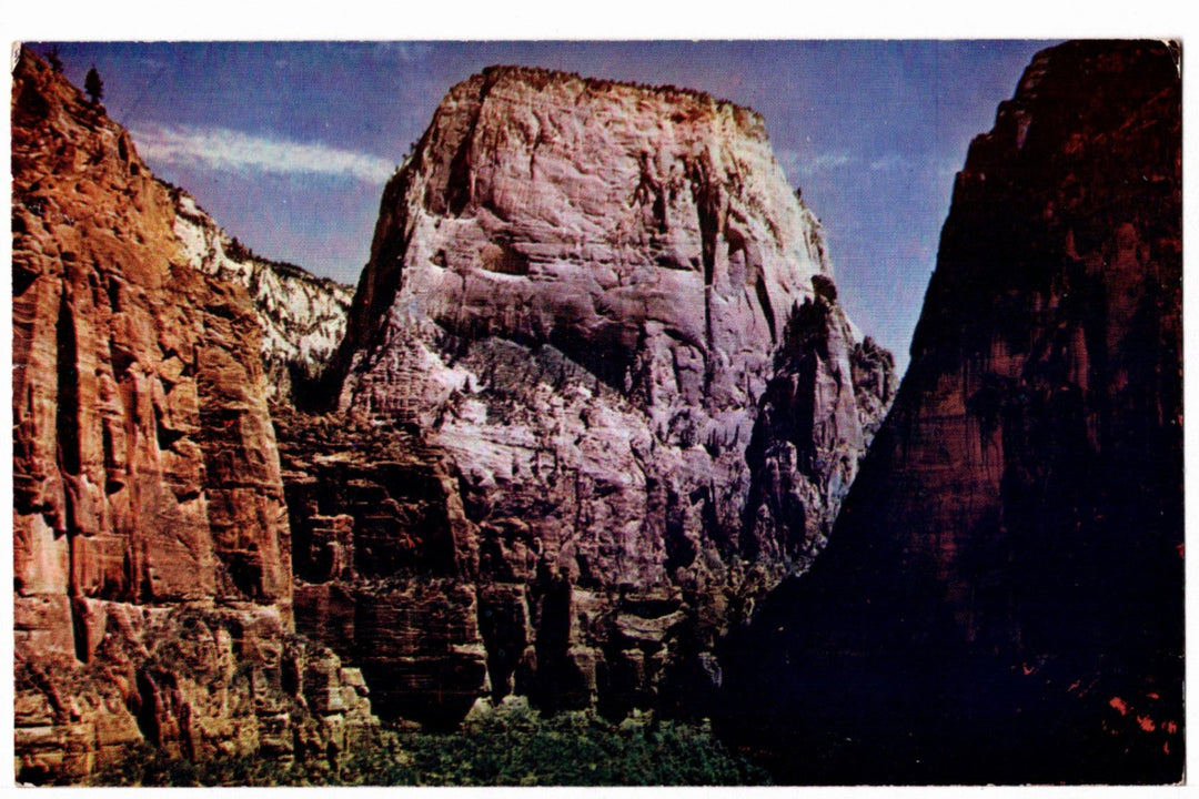 1950s Majestic Throne of Zion Utah Vintage Postcard.