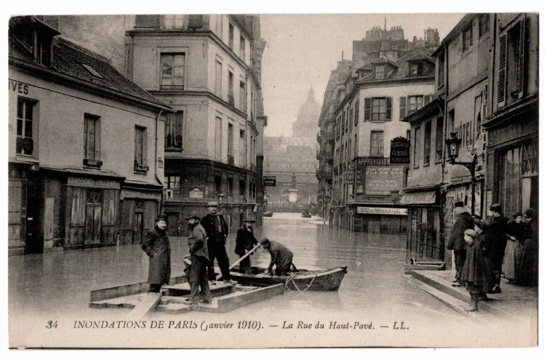 1910 Great Flood Haut-Pavé Street Paris France Vintage Postcard.