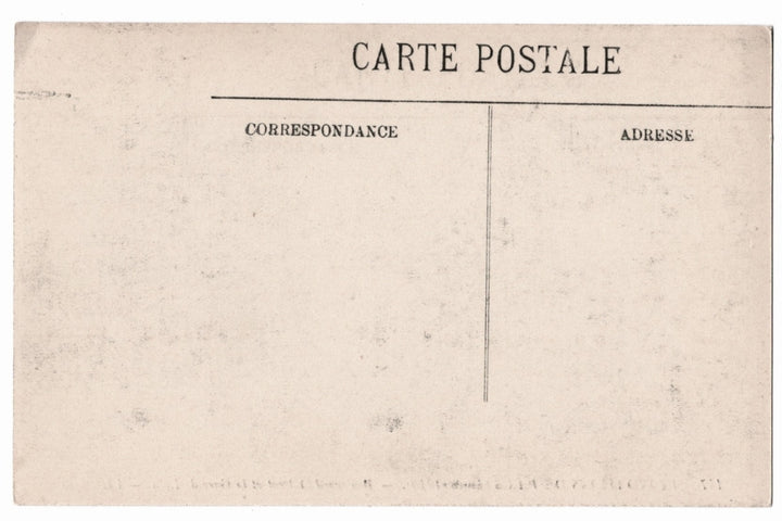Vintage postcard with 'Carte Postale' text .