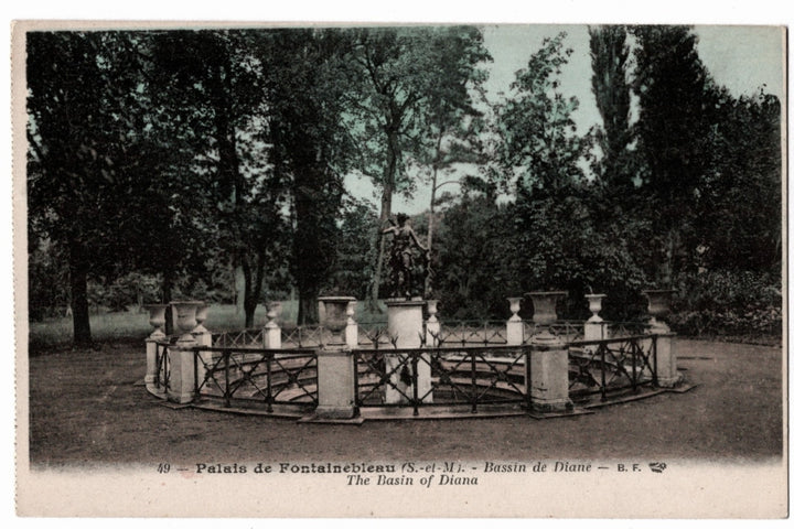 1910s Palais de Fontainebleau Bassin de Diane B. F. France Vintage Postcard.