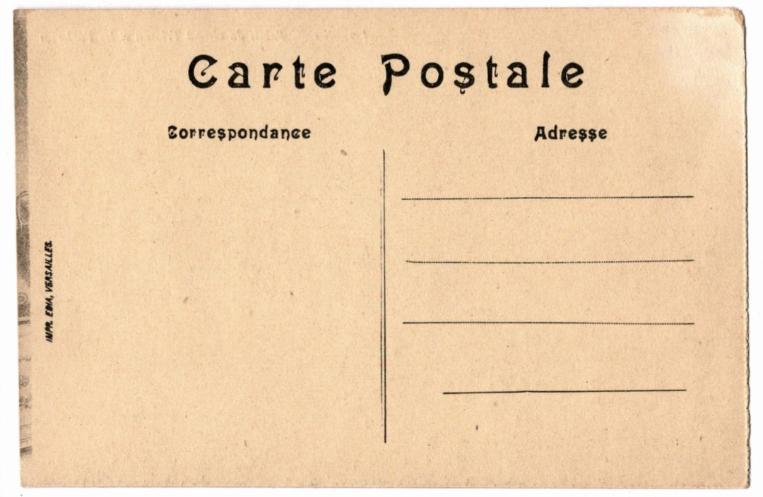 Vintage postcard with 'Carte Postale' text and address lines.