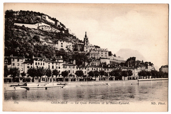 1917 Perriere Quay on Isles River Vintage Postcard Grenoble France.