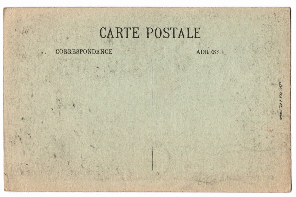 Vintage French postcard with 'Carte Postale' text.