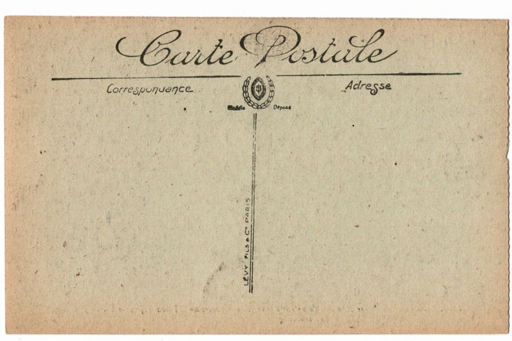 Vintage postcard with 'Carte Postale' text.