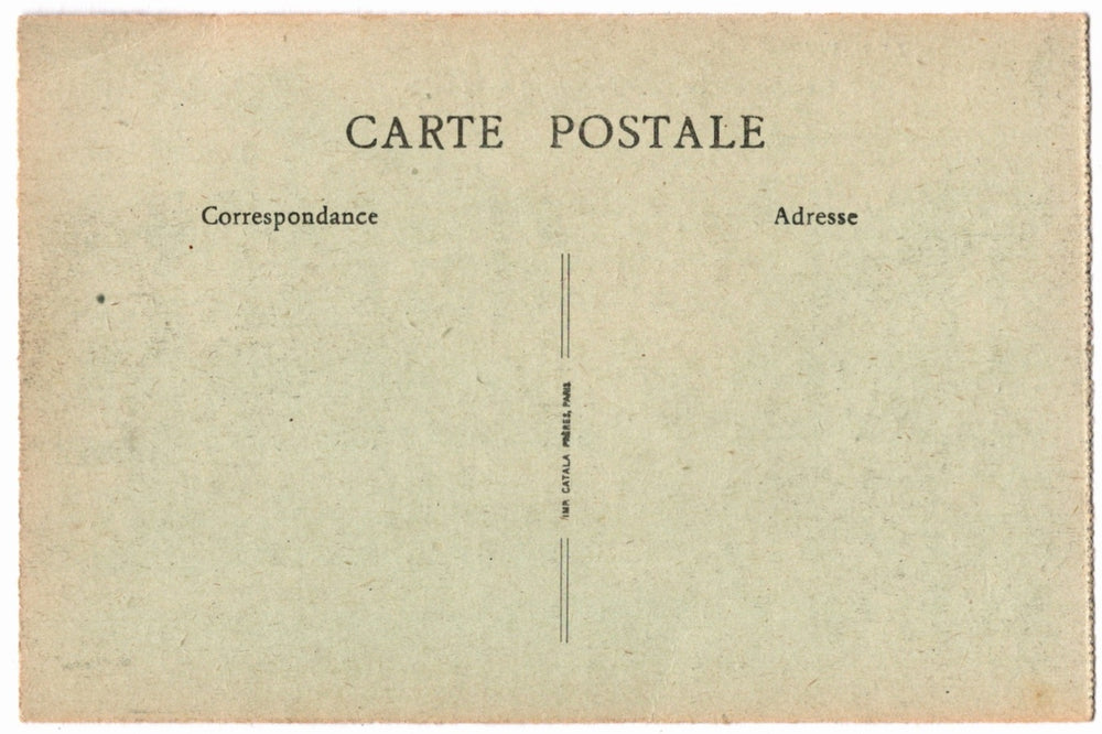 Vintage postcard with 'Carte Postale'.