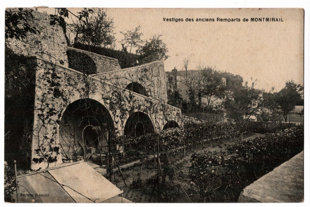 1907 Remparts de Montmirail Marne France Vintage Postcard.
