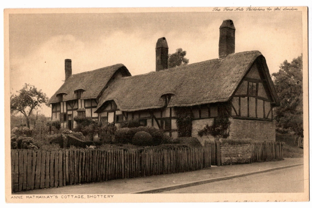 1920s Anne Hathaway's Cottage Shottery England Vintage Postcard.