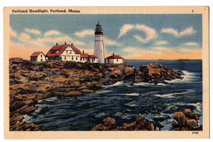 Vintage postcard of Portland Headlight lighthouse in Portland, Maine.