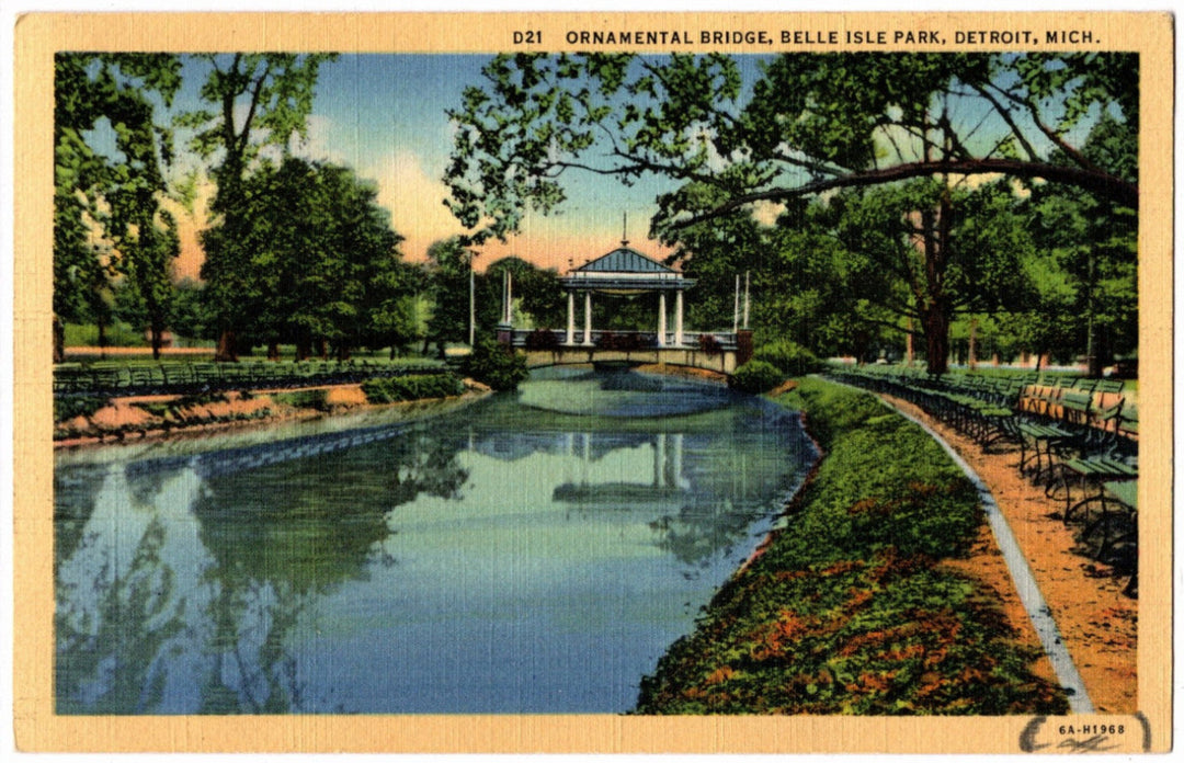 1936 Ornamental Bridge Belle Isle Park Detroit MI Postcard.