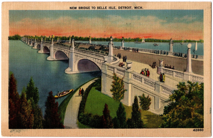 1939 New Bridge to Belle Isle Detroit MI Postcard.