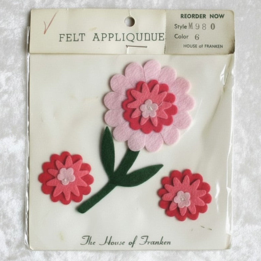 1950-60s Vintage Pink Felt Flower Appliques NOS Postwar Sewing Supplies.