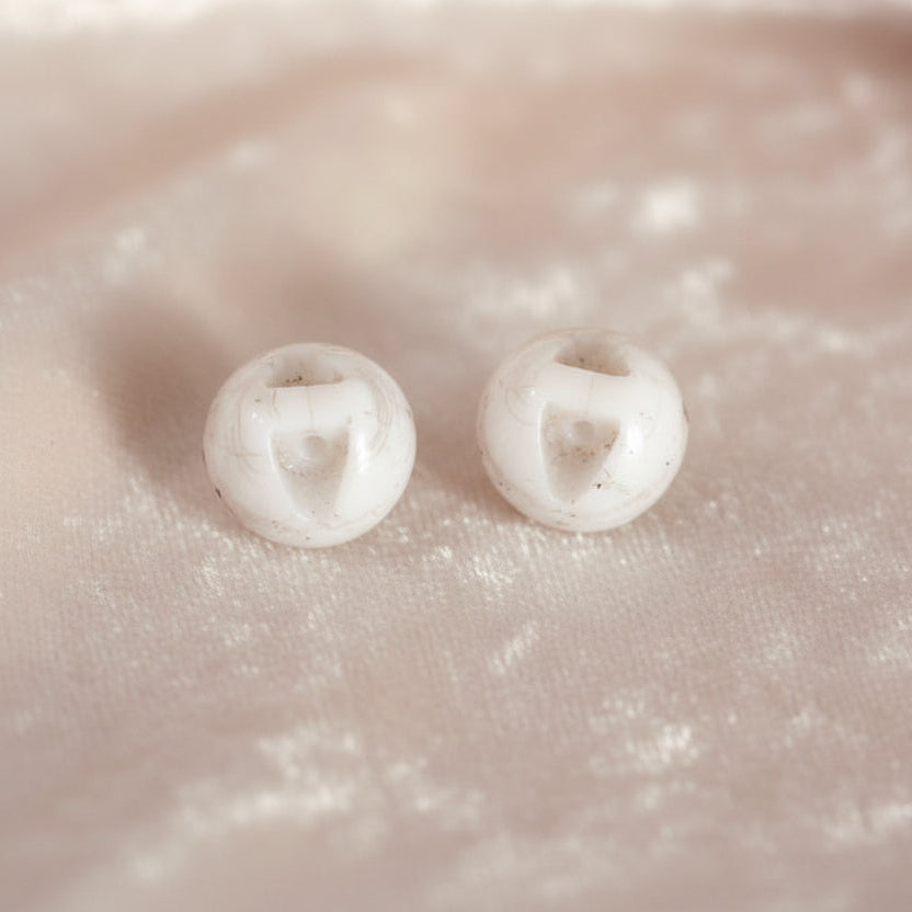 13L Set of Two 1920s White Floral Glass Dimi Lingerie Buttons, 5/16"