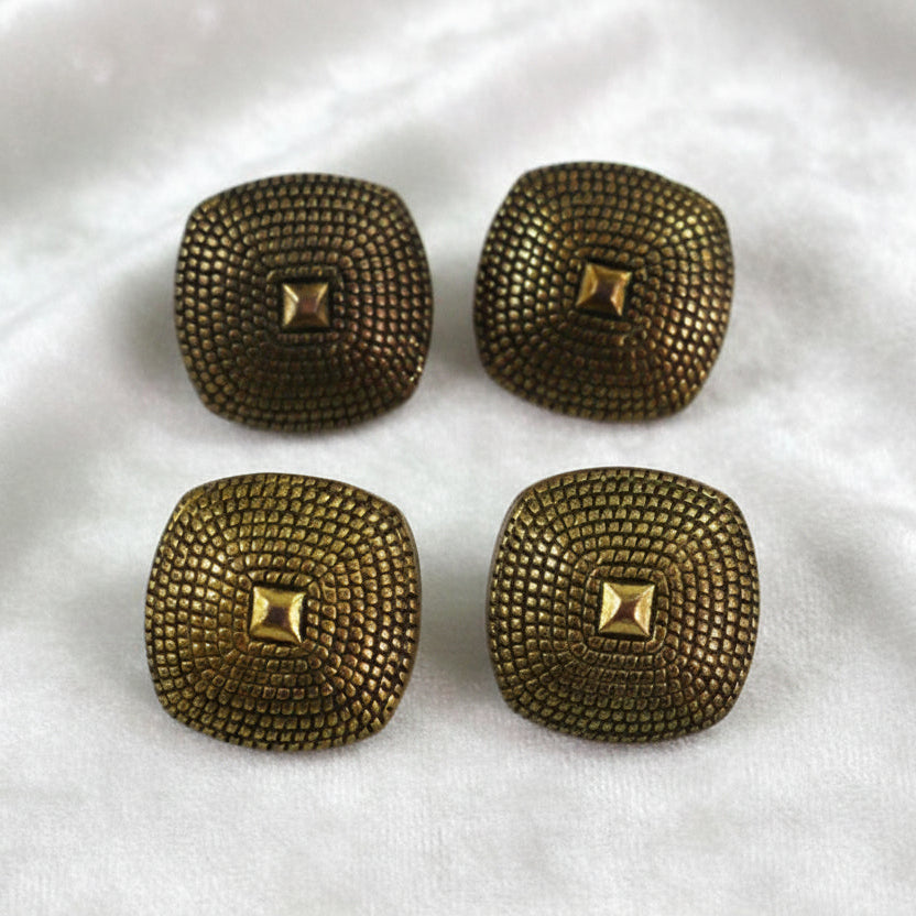 18L Set of Four Plastic Metallic Brass and Black Fashion Shank Buttons, 1/2"