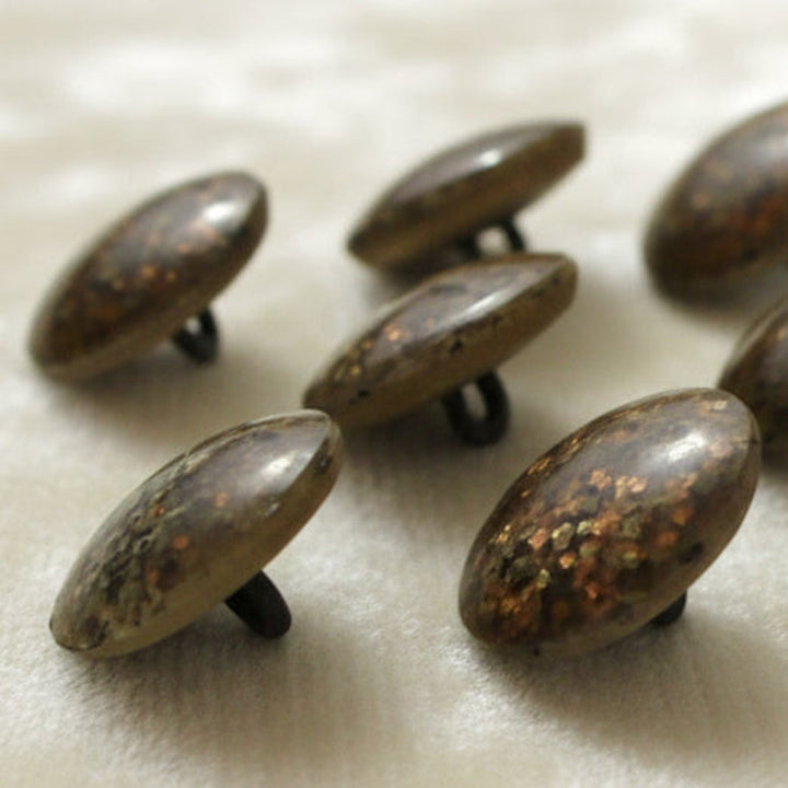 17L Set of Eleven Composition Horn With Metal Shank Buttons, 7/16"