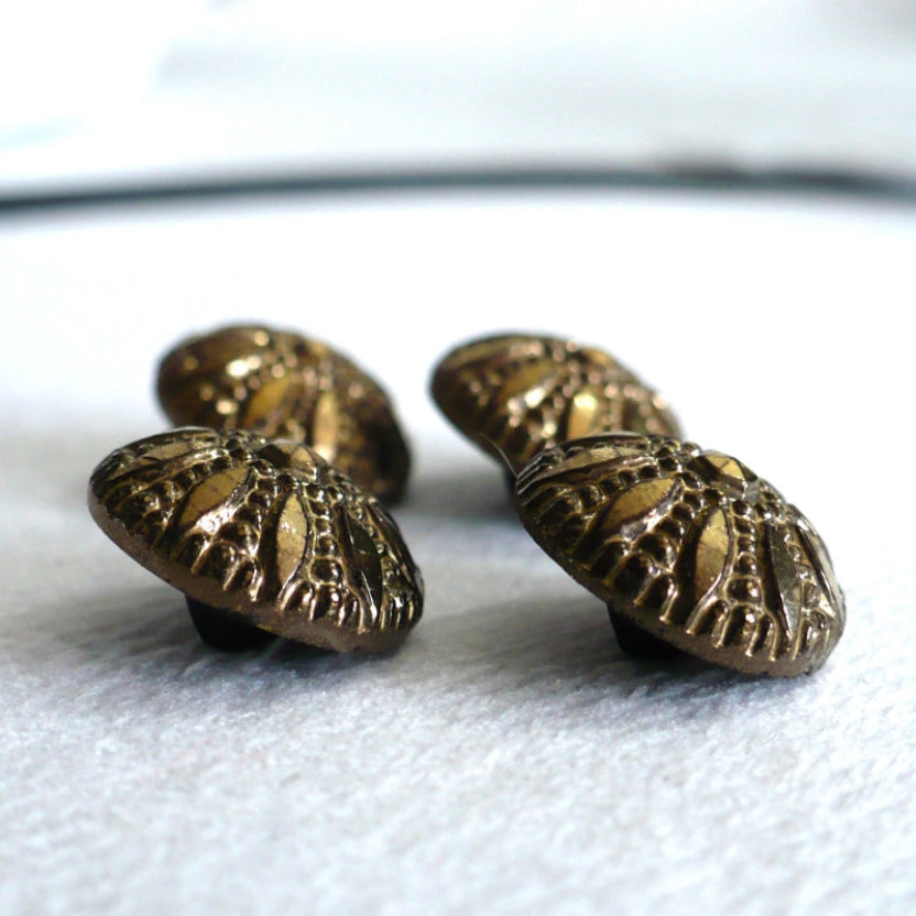 21L Set of Four 1940s Black Glass Shank Button with Gold Accents, 1/2"