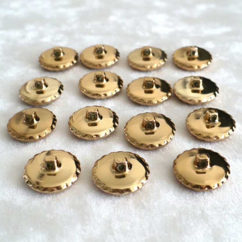 26L Set of Fifteen 1980s Country Club Diva Fashion Buttons, 5/8".