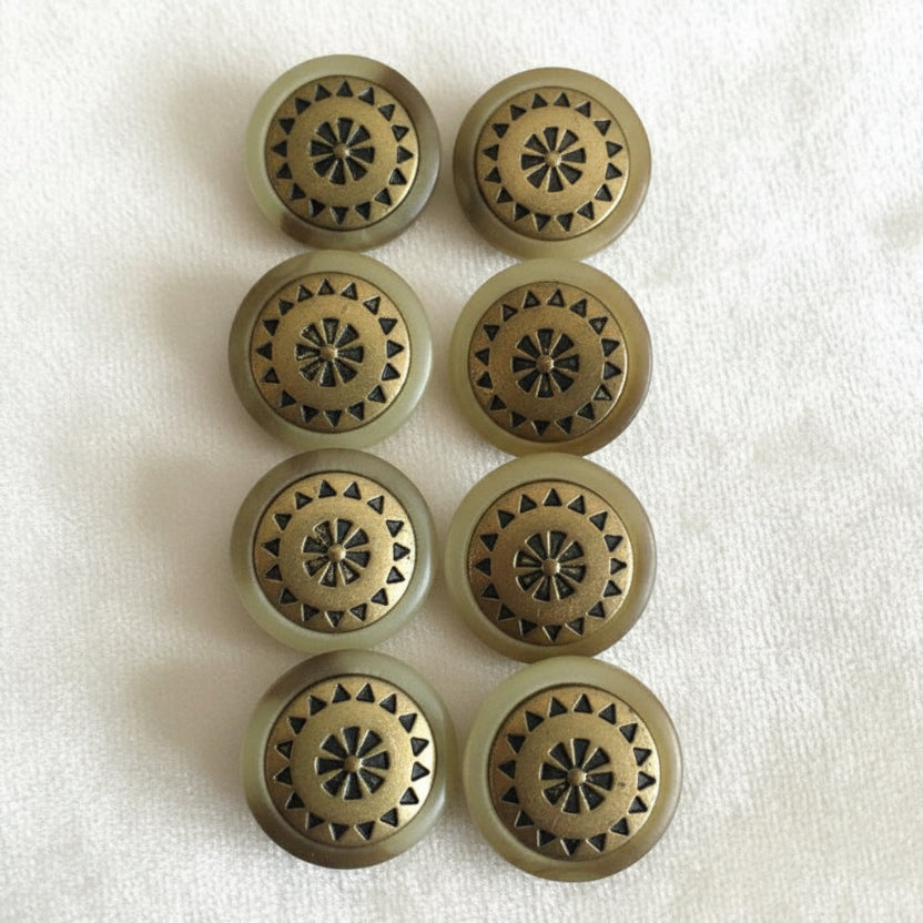 31L Set of Eight Southwestern Fashion Mixed Materials Shank Buttons, 3/4".
