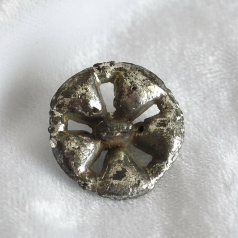 35L One Pot Metal Paste Rhinestones Fancy Shank Button, 7/8"