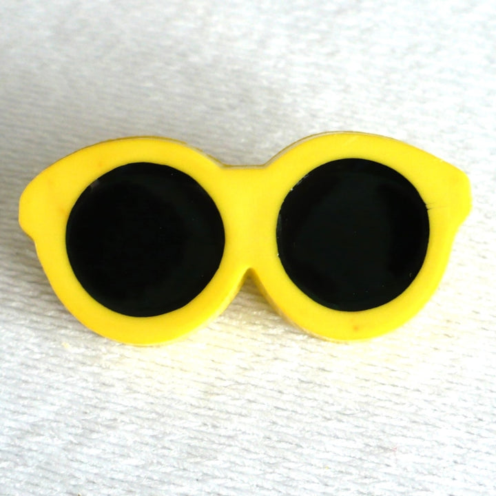 56L Yellow Sunglasses Button