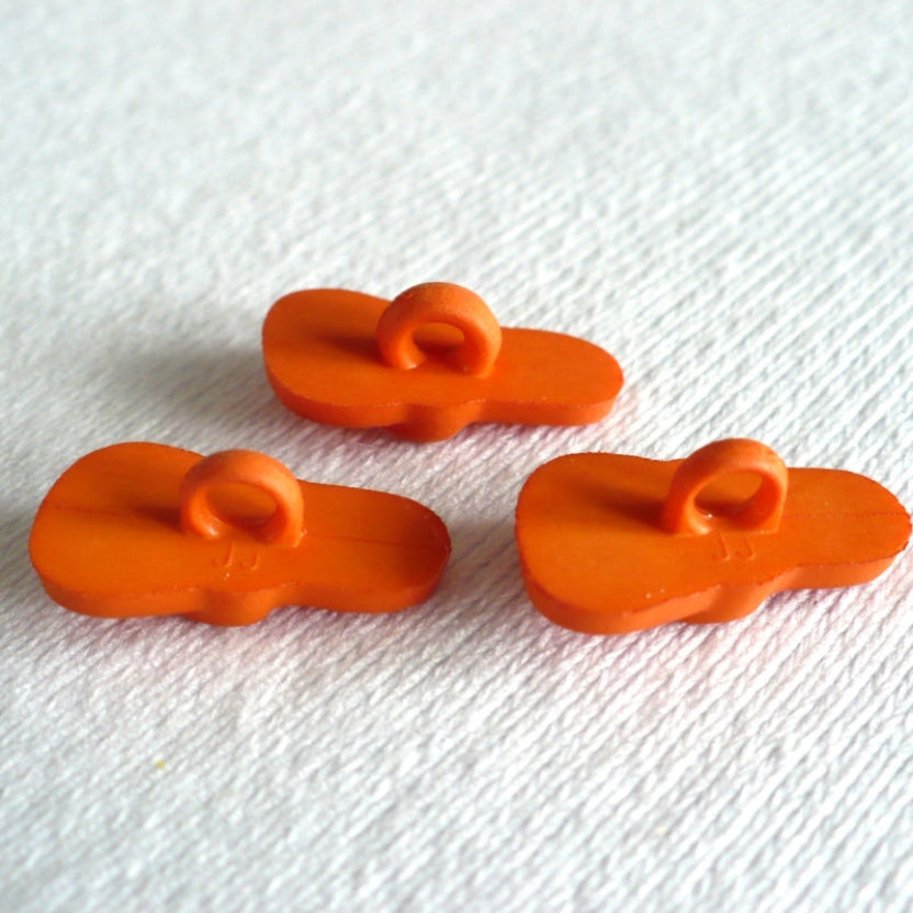 34L Orange 1970s Flip-Flops Shoe Kiddie Novelty Buttons 7/8" backs.