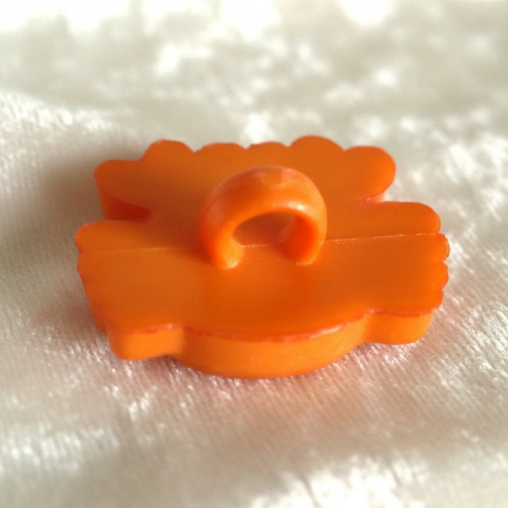 26L Sand Crab 1950-60s Kiddie Novelty Button 5/8", back.