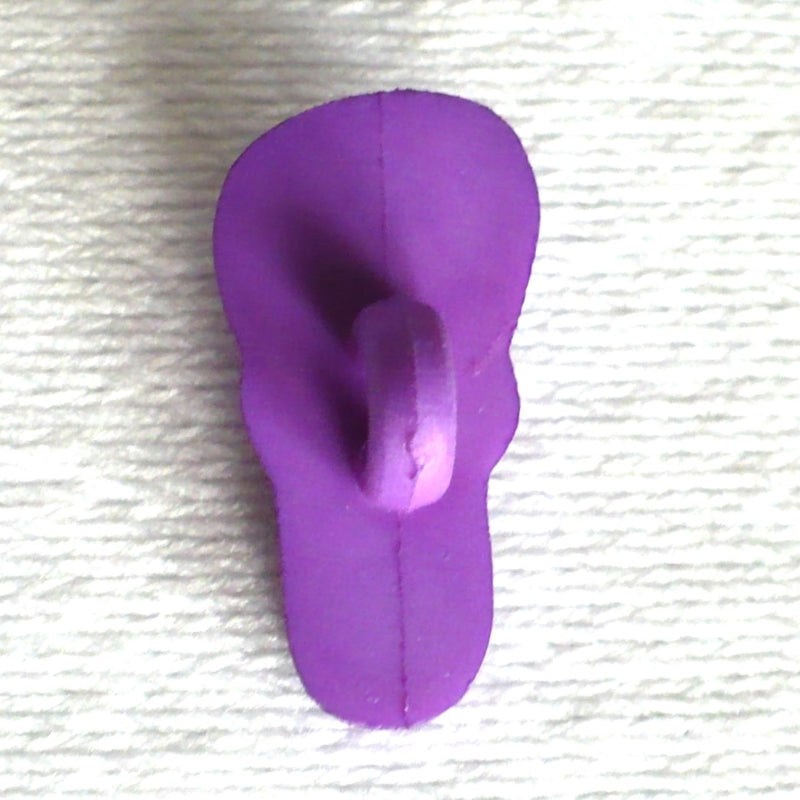 1970s Vintage 21.3mm Purple Flip-Flop Shoe Medium Shank Button