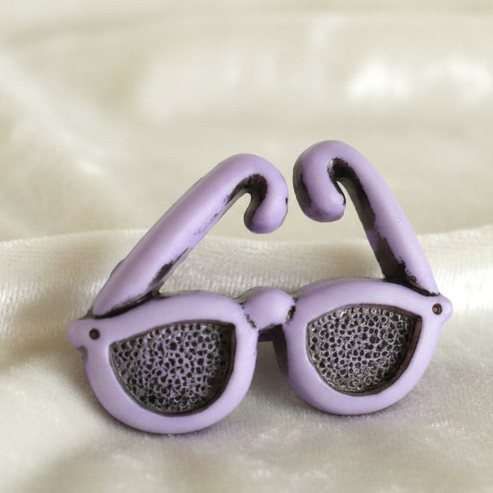 29L Purple Sunglasses 1950-60s Kiddie Novelty Button 3/4".