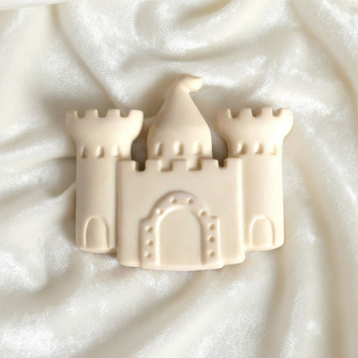 37L Sand Castle 1950-60s Beach Themed Kiddie Novelty Button 1".